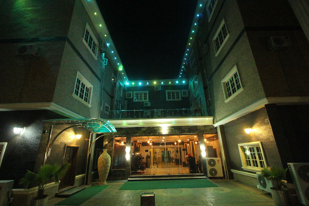 Eterno Hotels