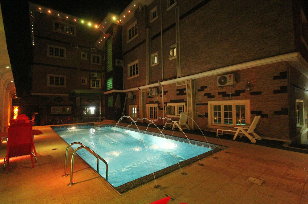 Eterno Hotels