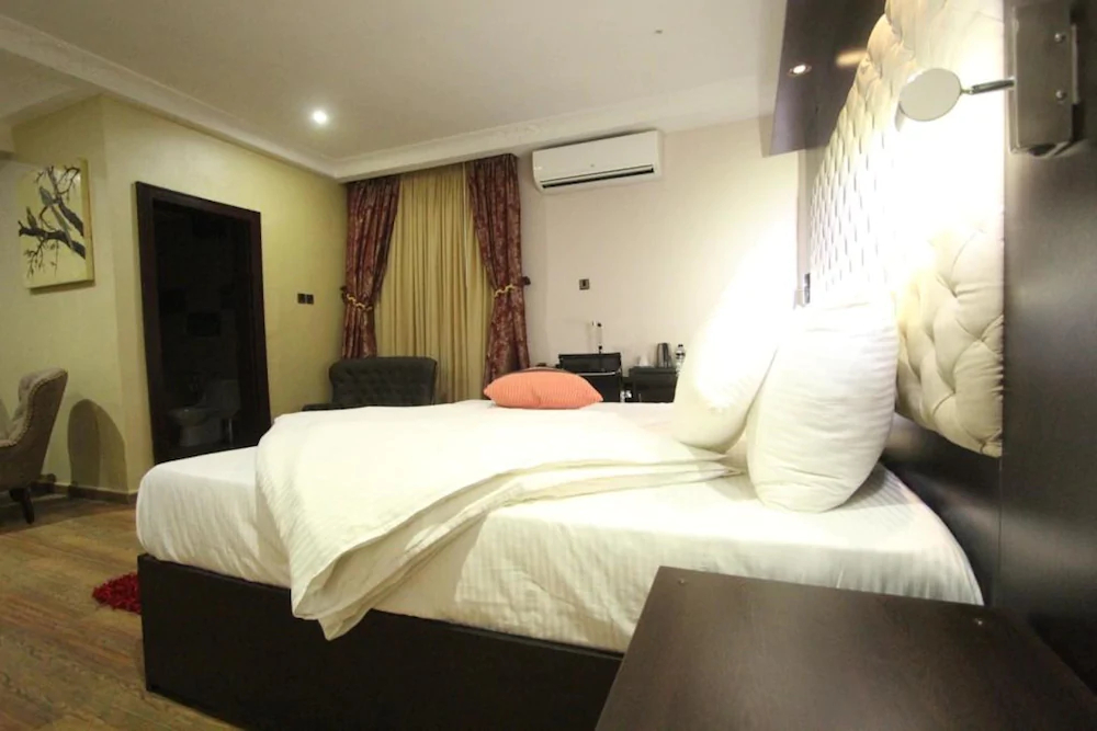 Eterno Hotels