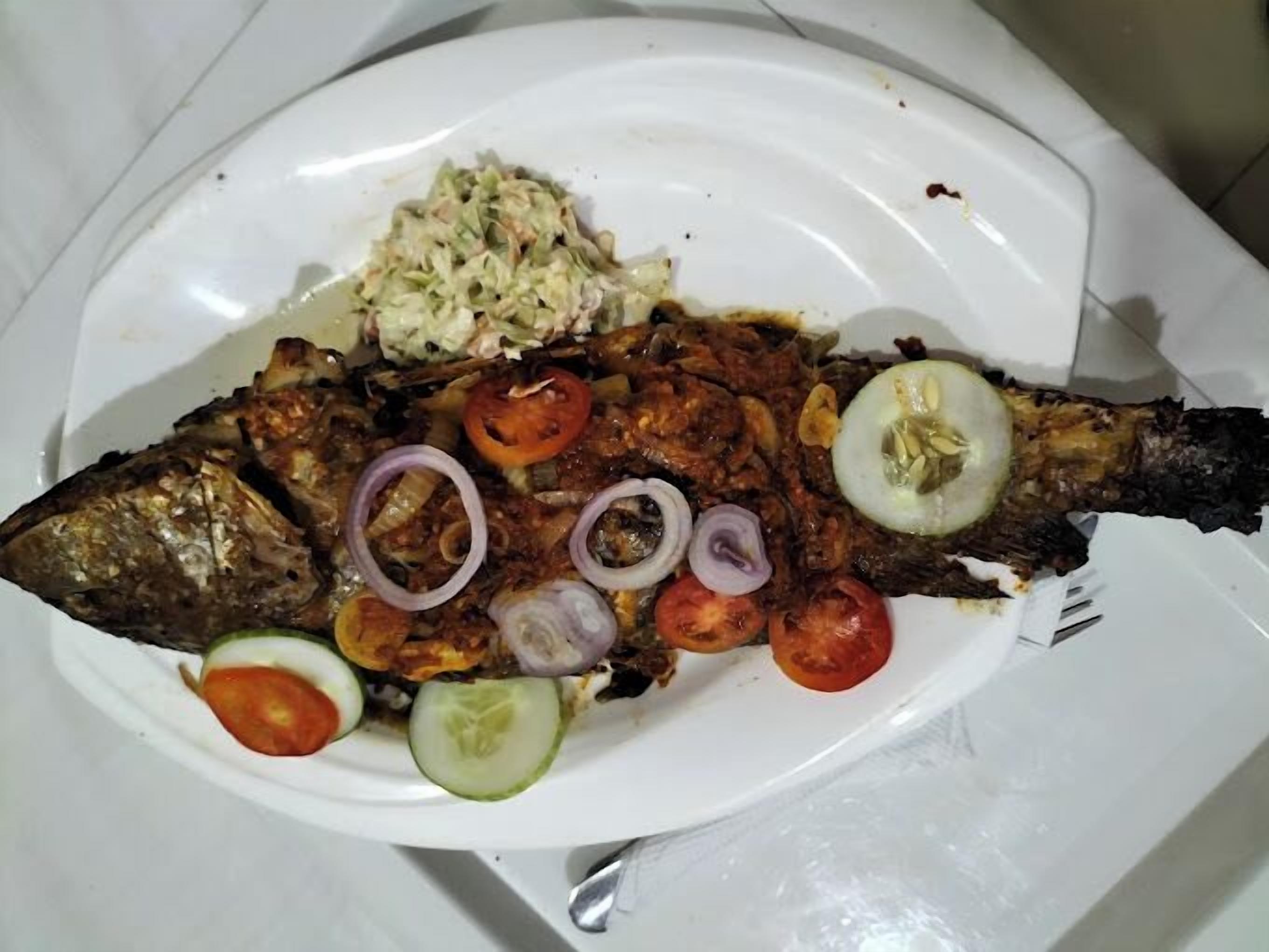 Hale Manor Exquisite