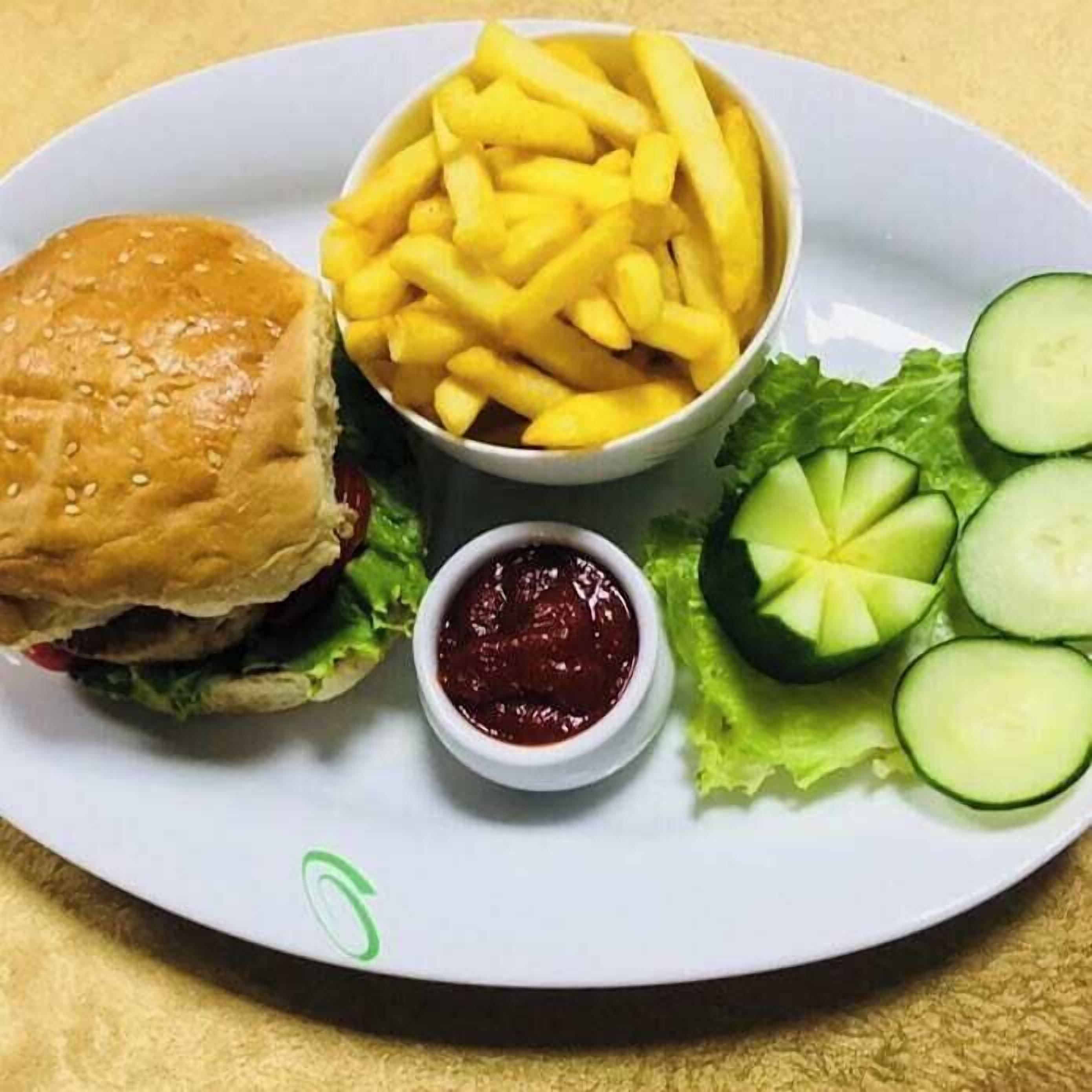 Hale Manor Exquisite