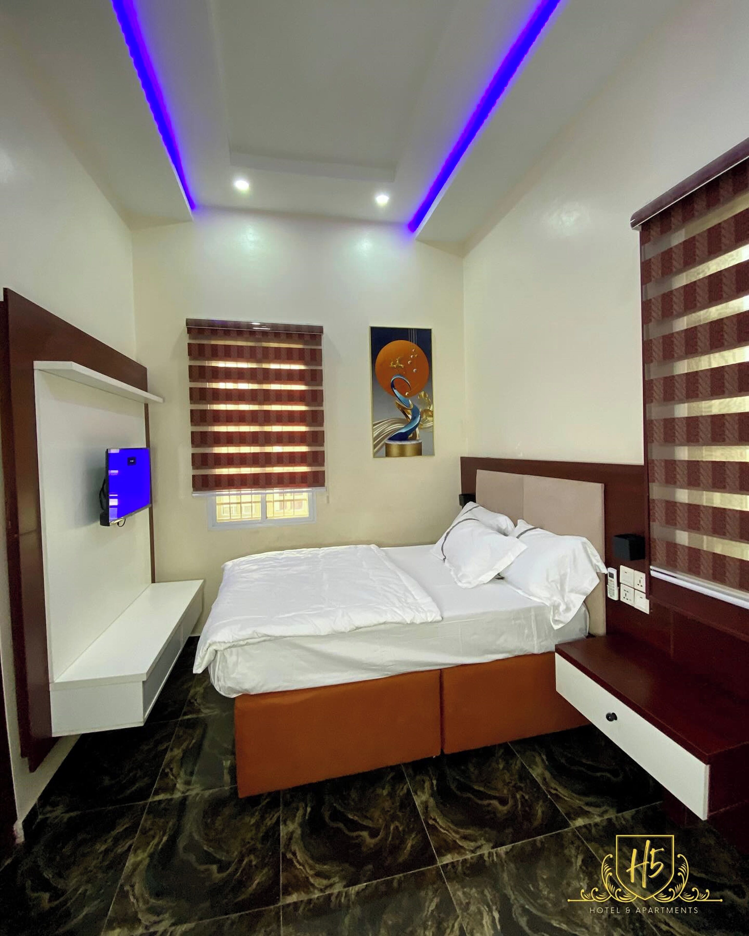 H5 Hotel and Apartments