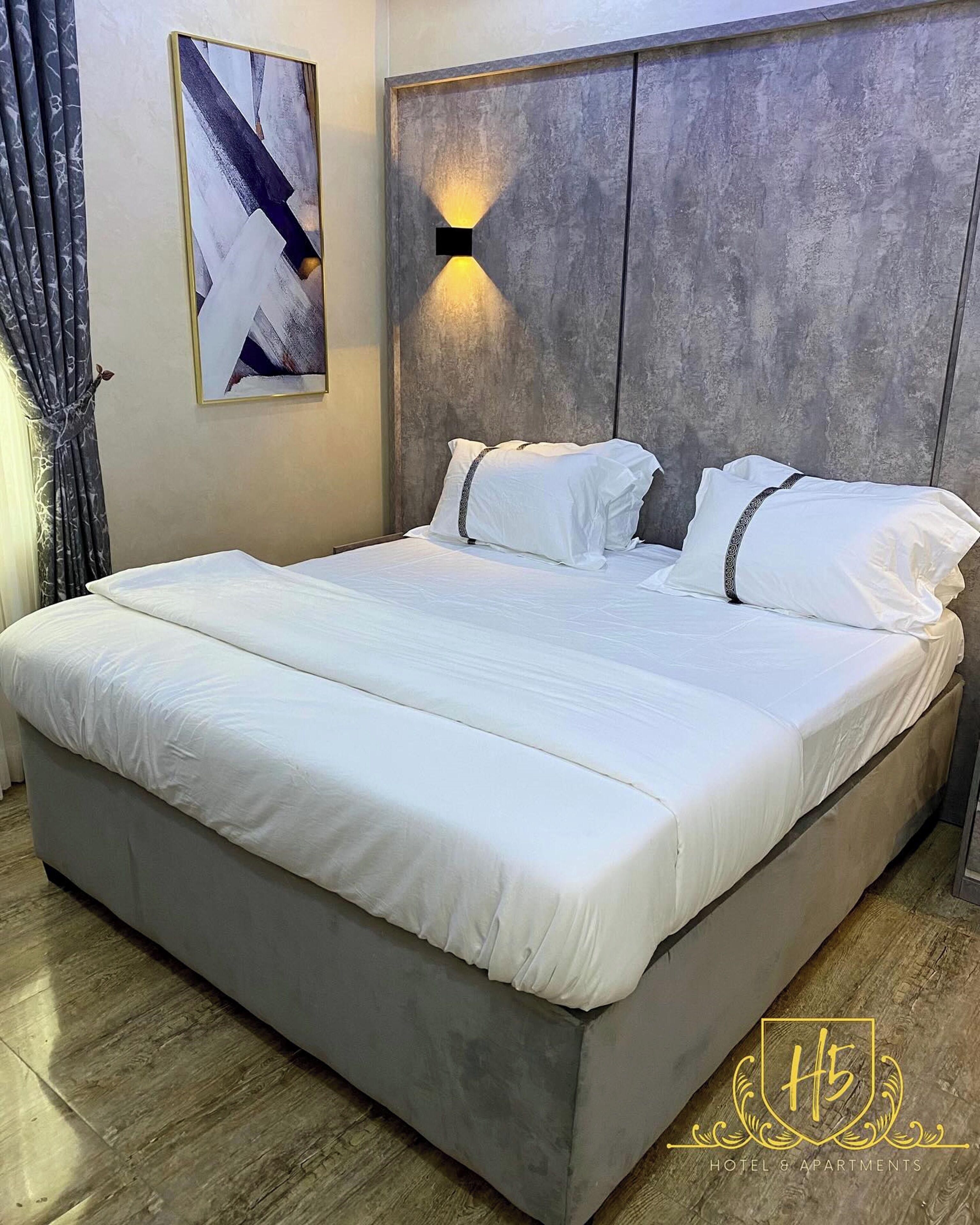 H5 Hotel and Apartments