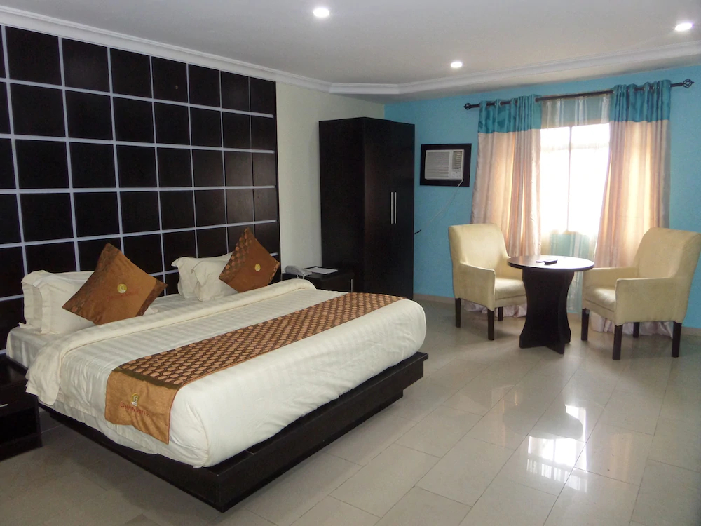 Galpin Suites