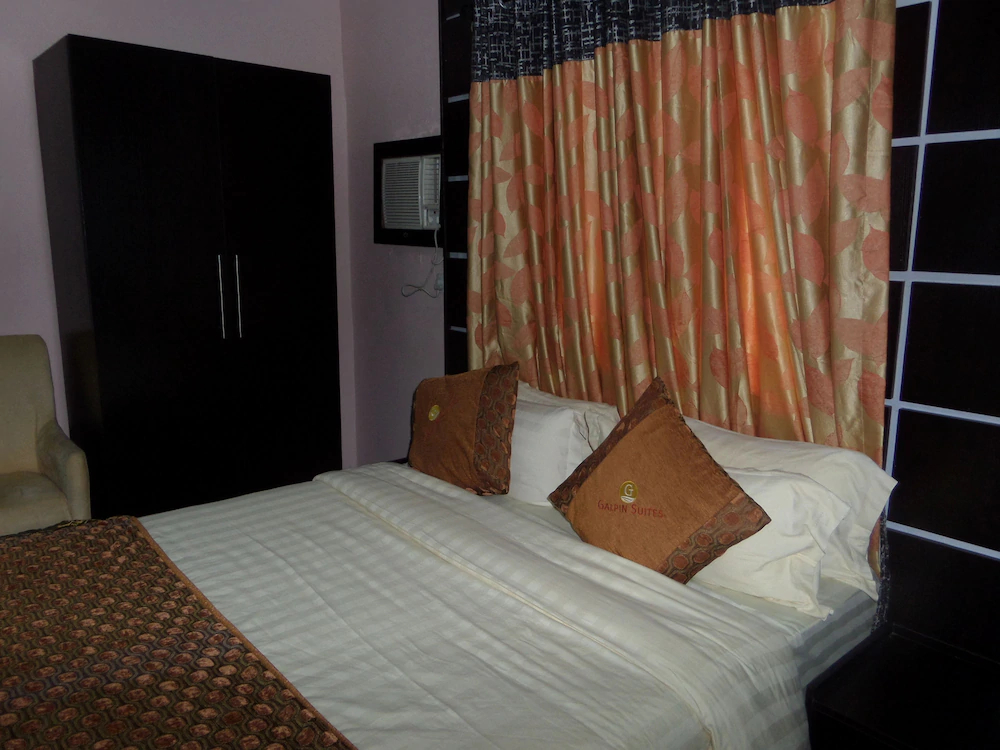 Galpin Suites