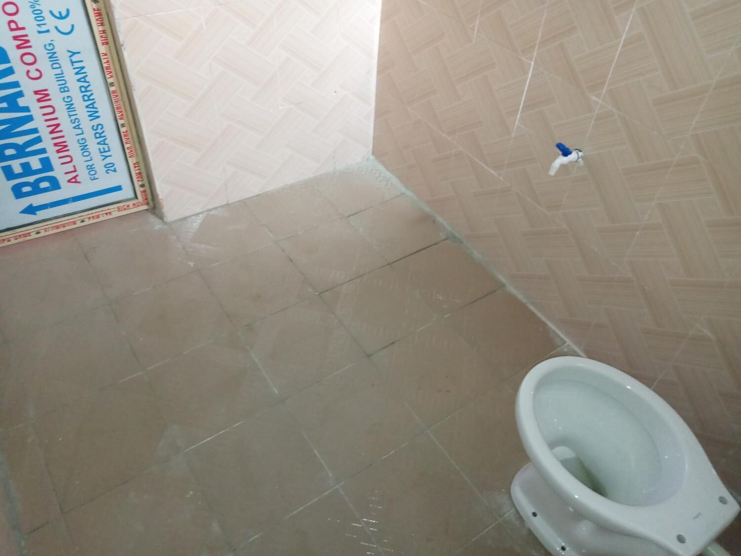 Olu World Hotel