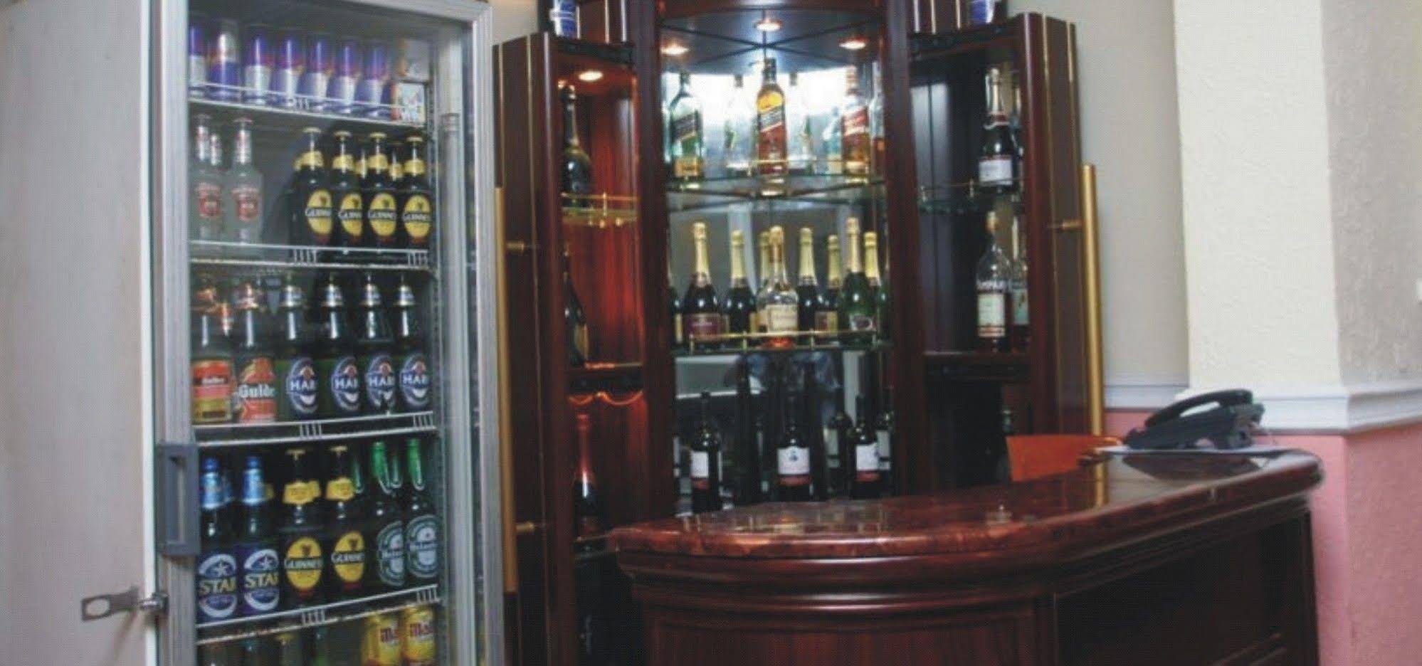 Upper Class Suites