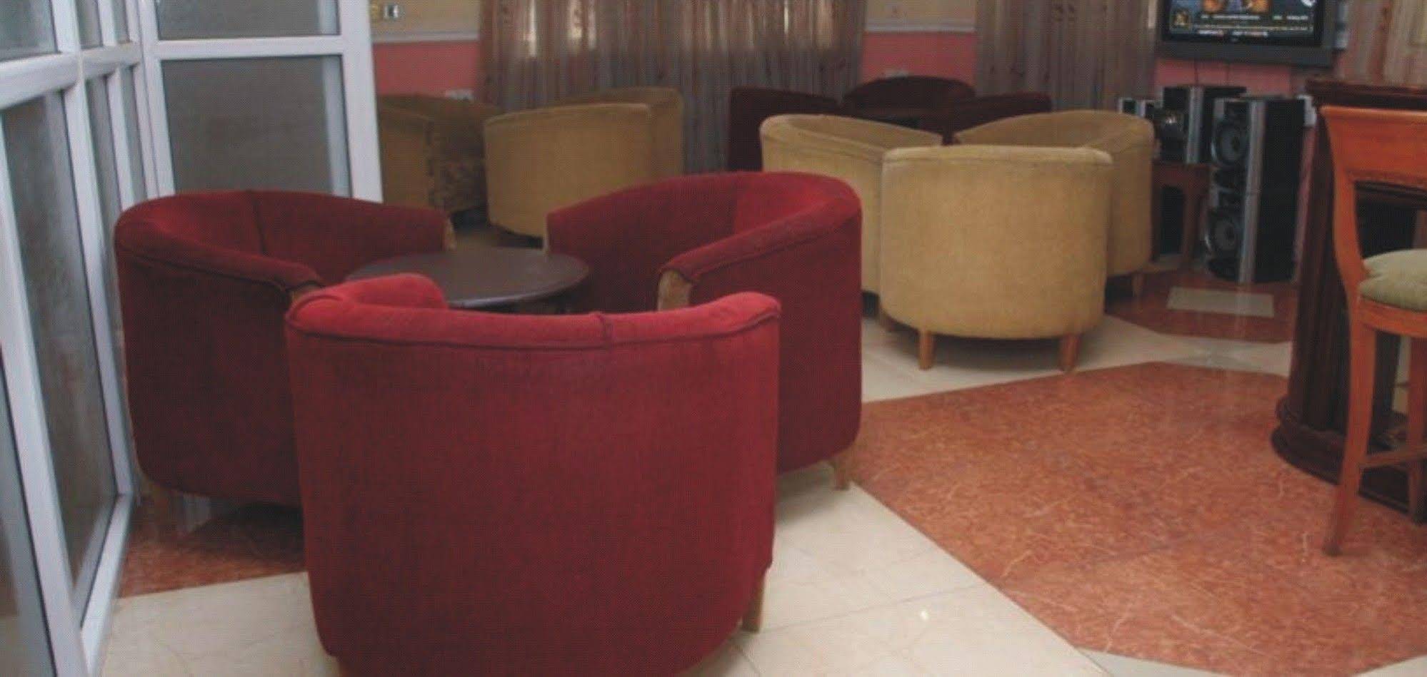 Upper Class Suites