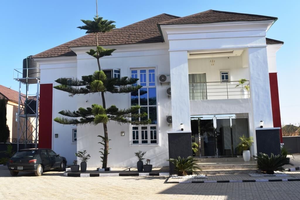 Hotel by Luxury Lauberge