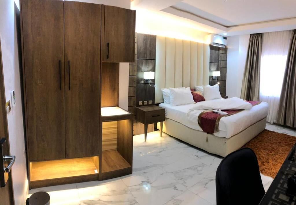 Hotel by Luxury Lauberge