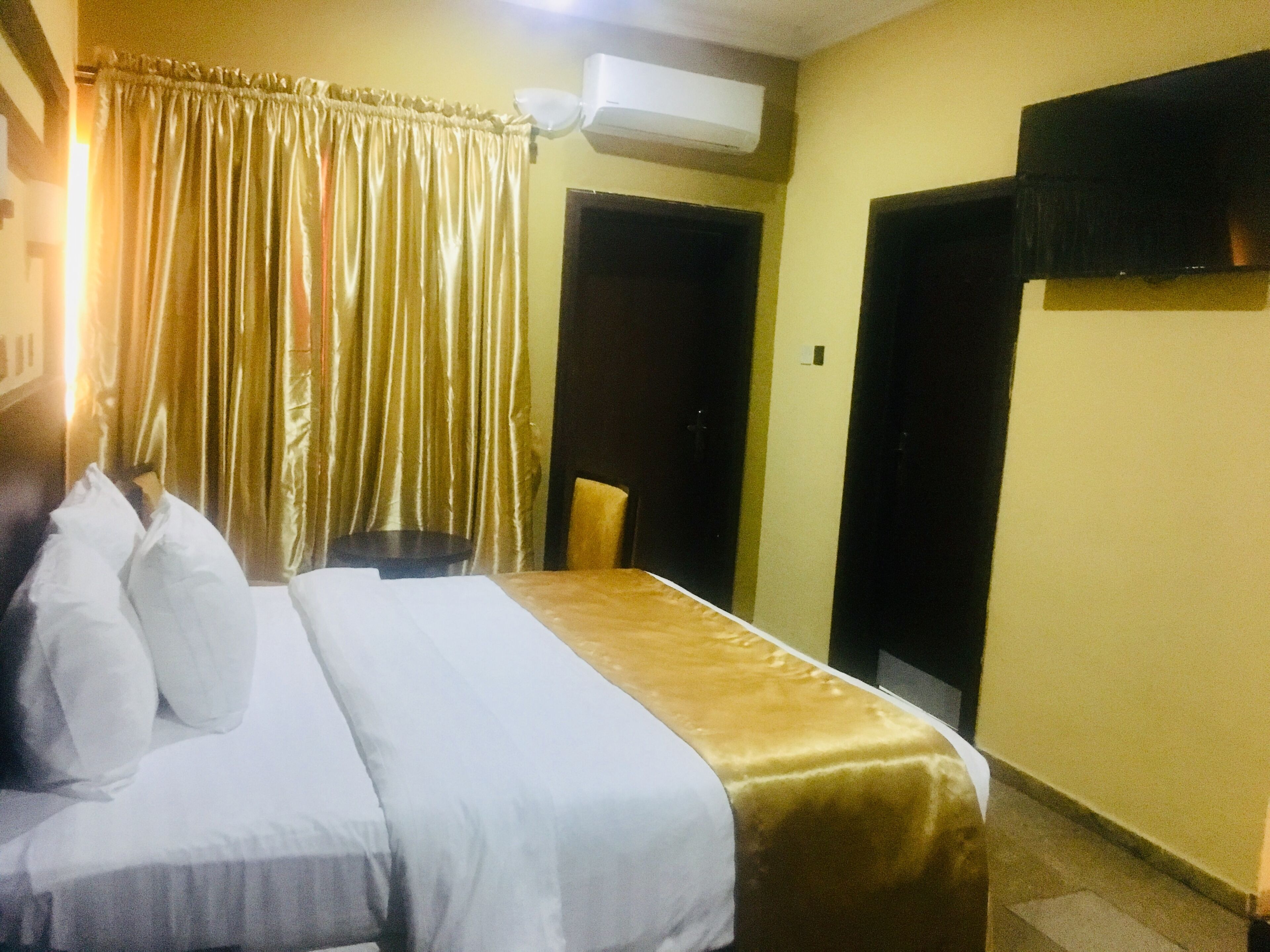 Blue Moon Beach Hotel & Resort