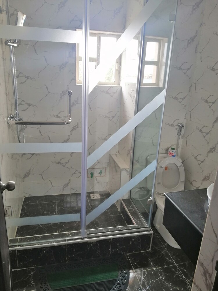 Chalon Suites