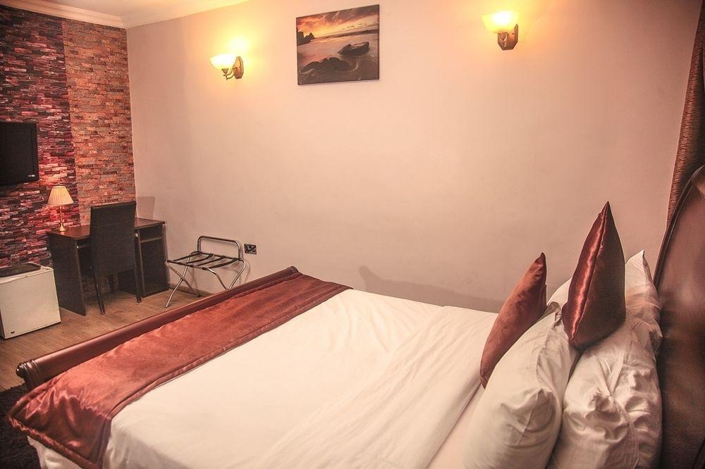 Cotton Suites