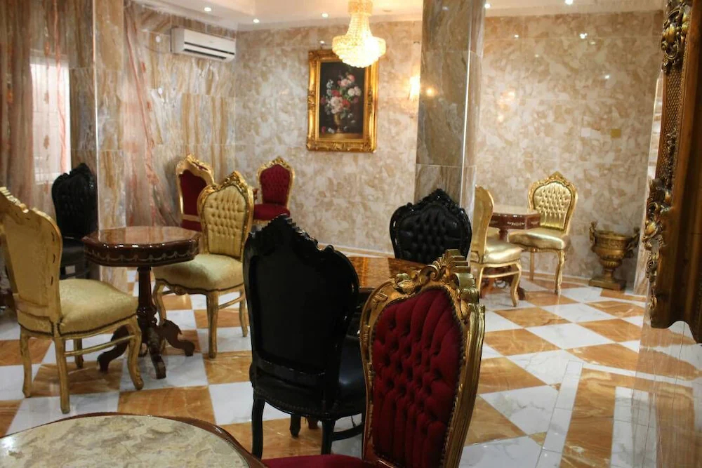 Grand Emperor Hotel