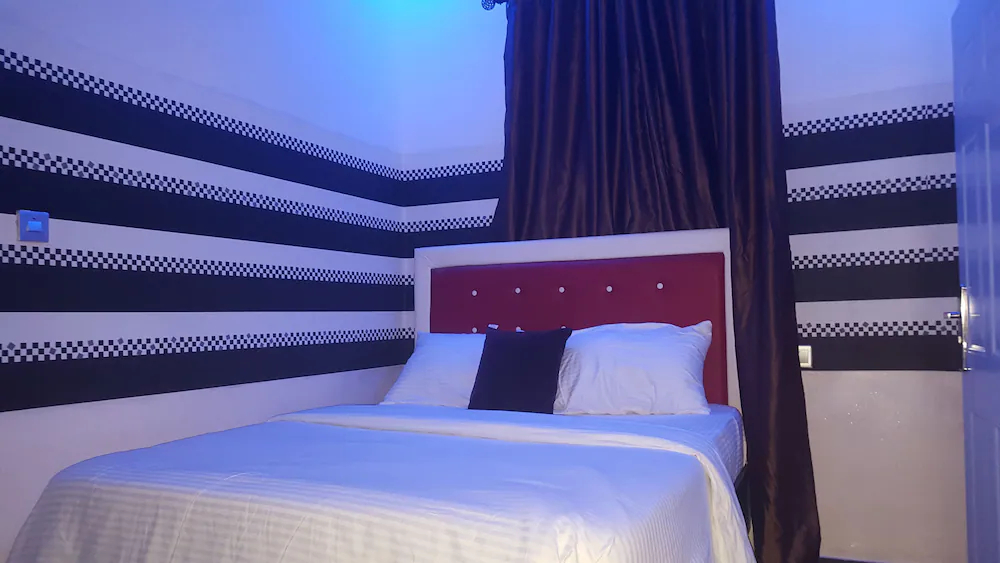 Nero Hotel