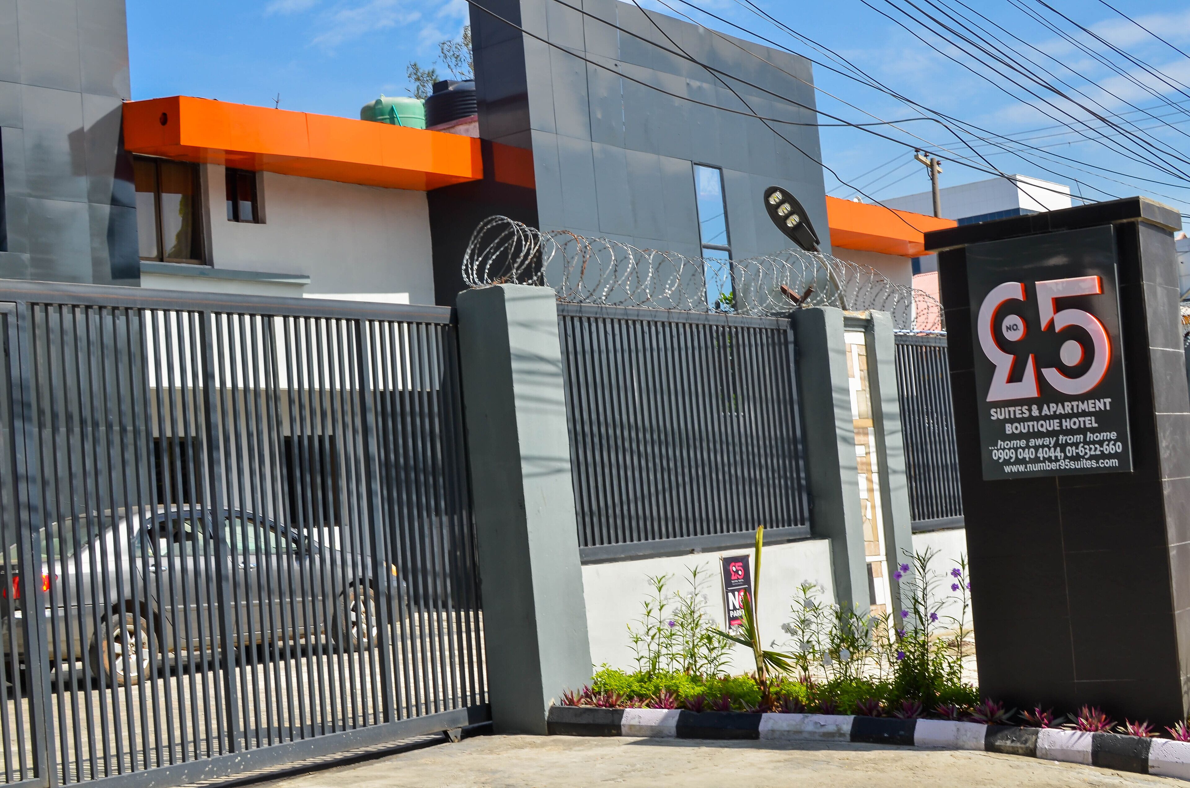 No 95 Suites & Apartment