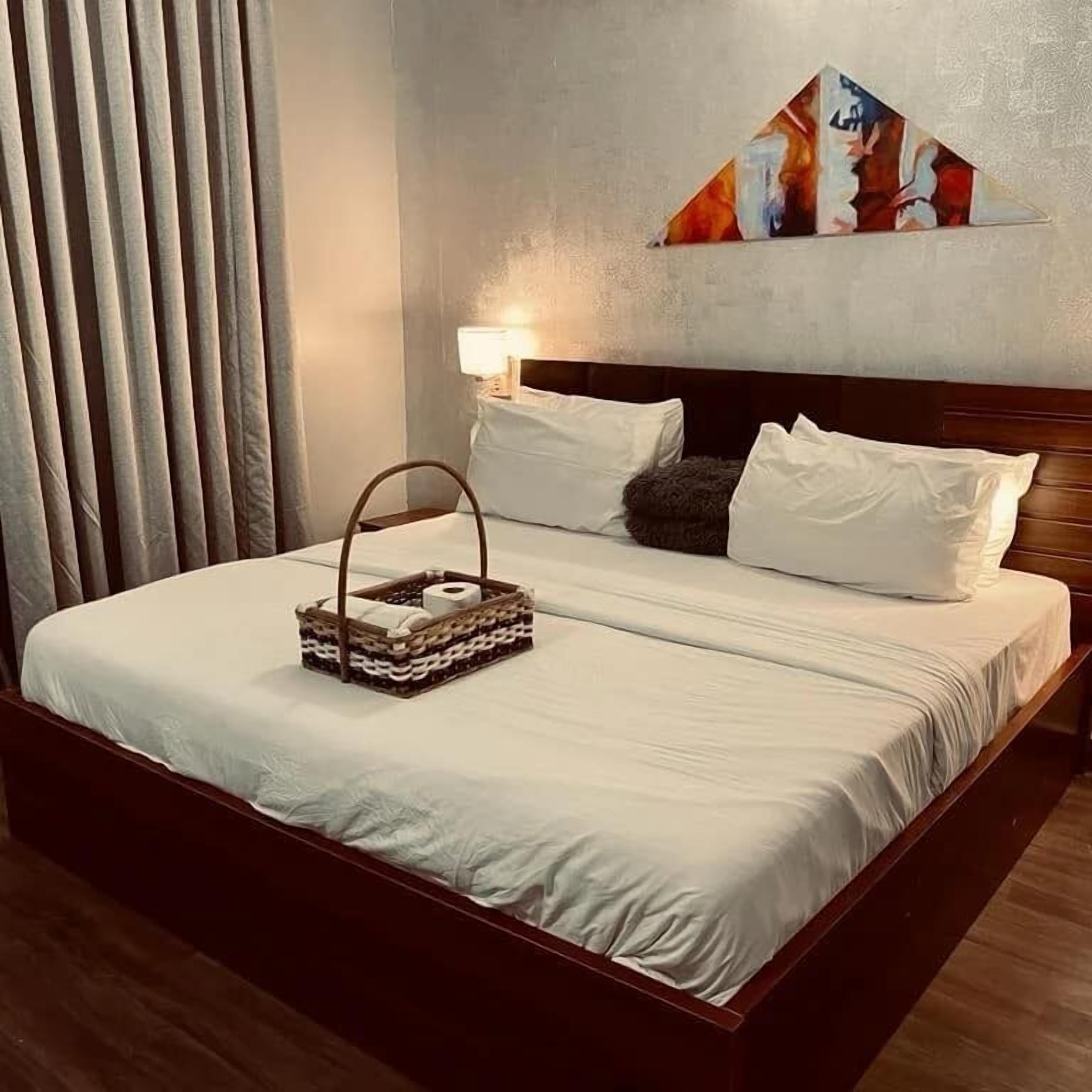 Granville Penthouse Apartments