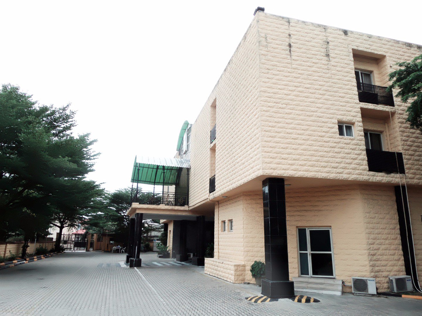 Pelican Hotel and Resorts