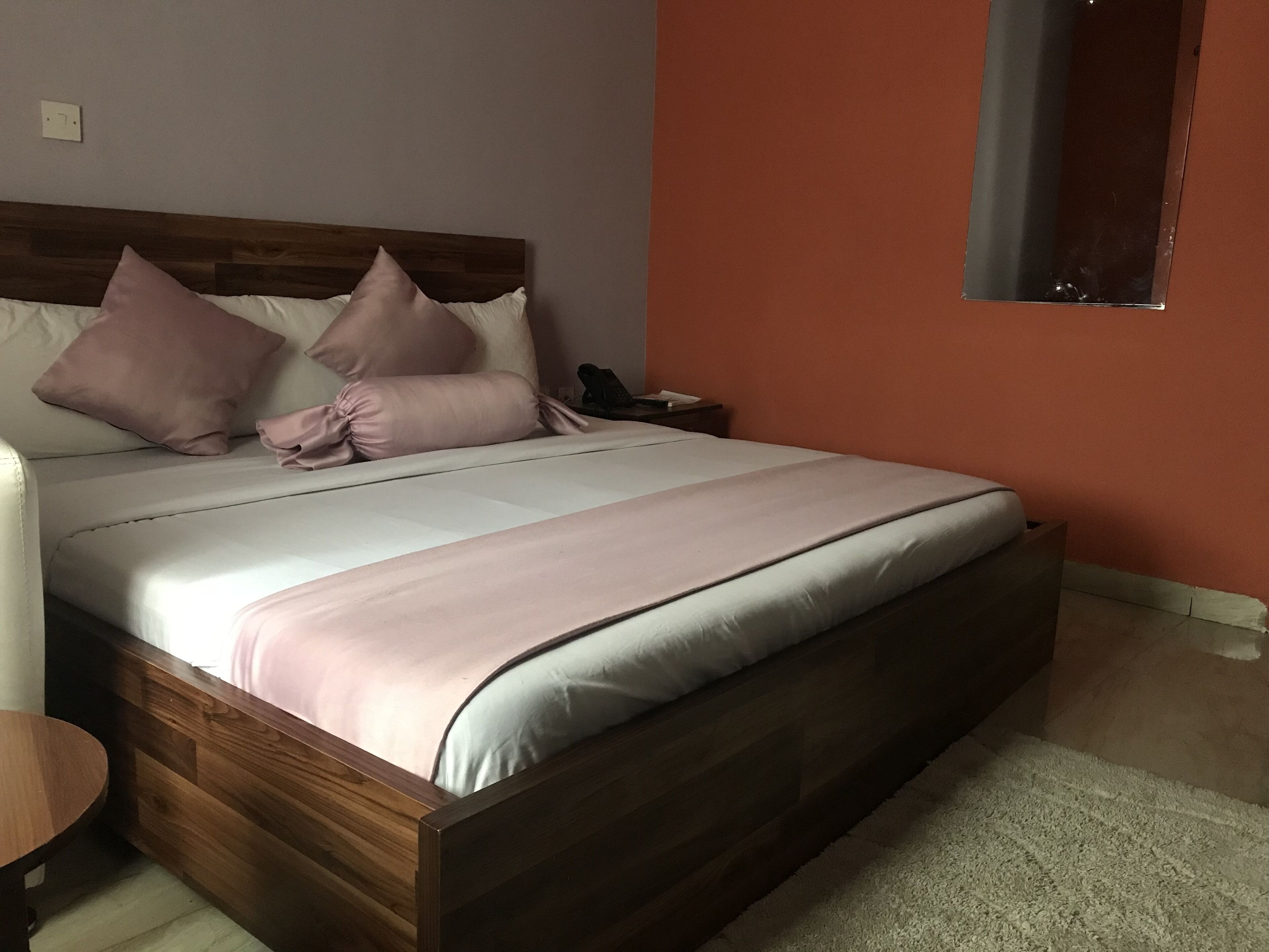 Royal continental Suites And Apartments