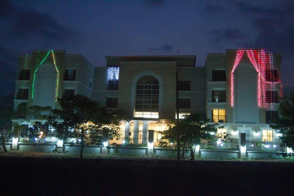 Full Moon Hotels