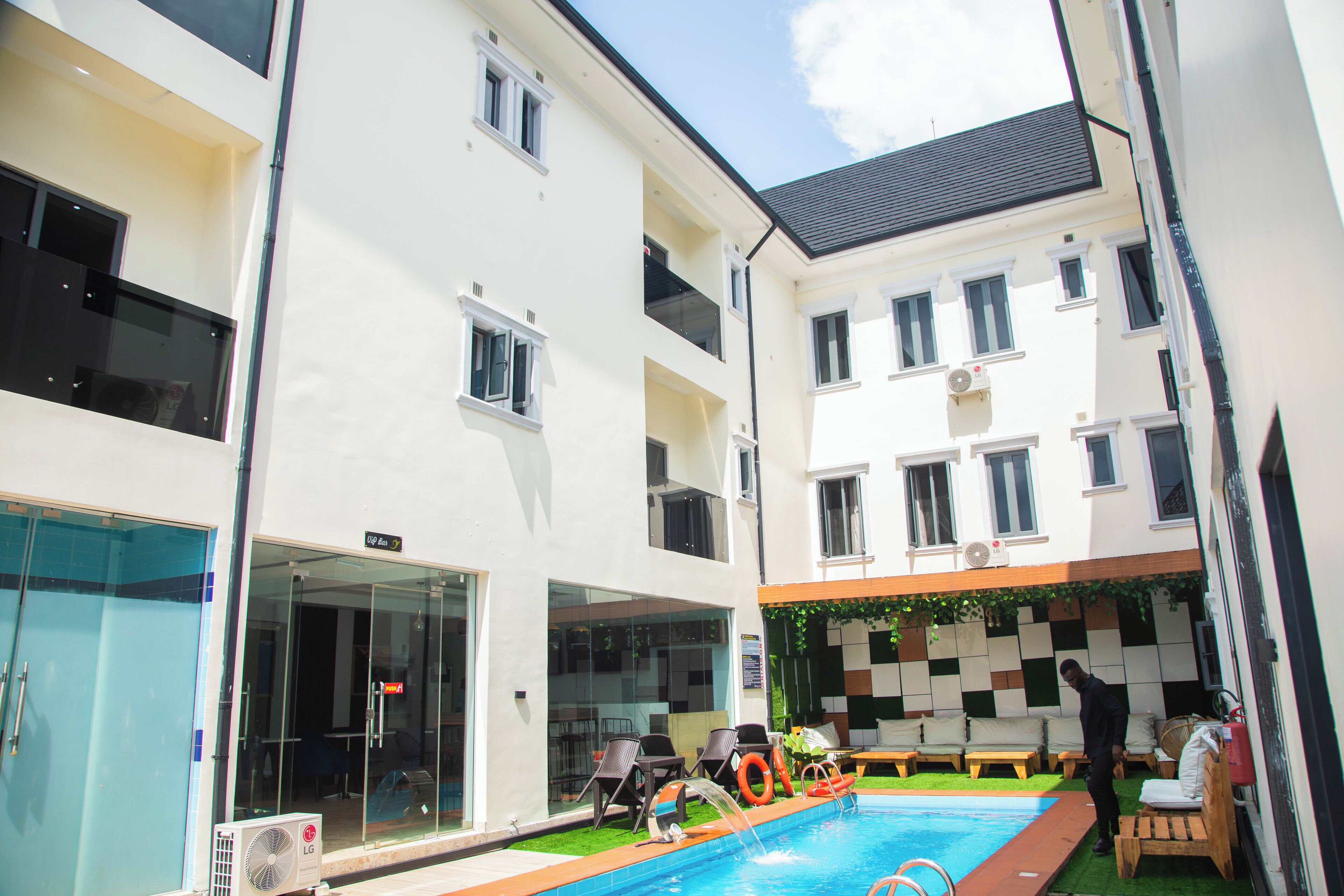 Modelo Hotel