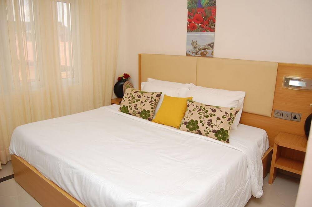 Avital Suites and Resort