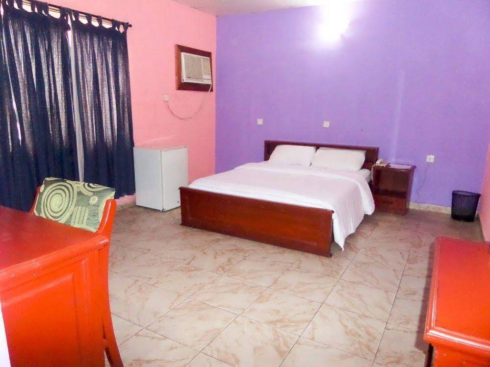 Selino Suites