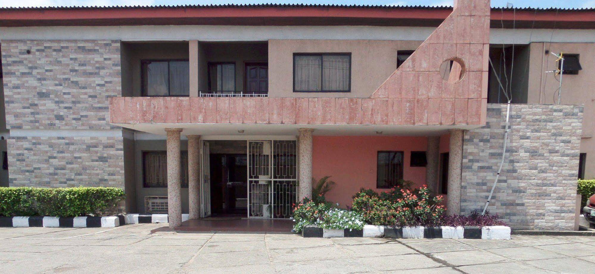 Selino Suites