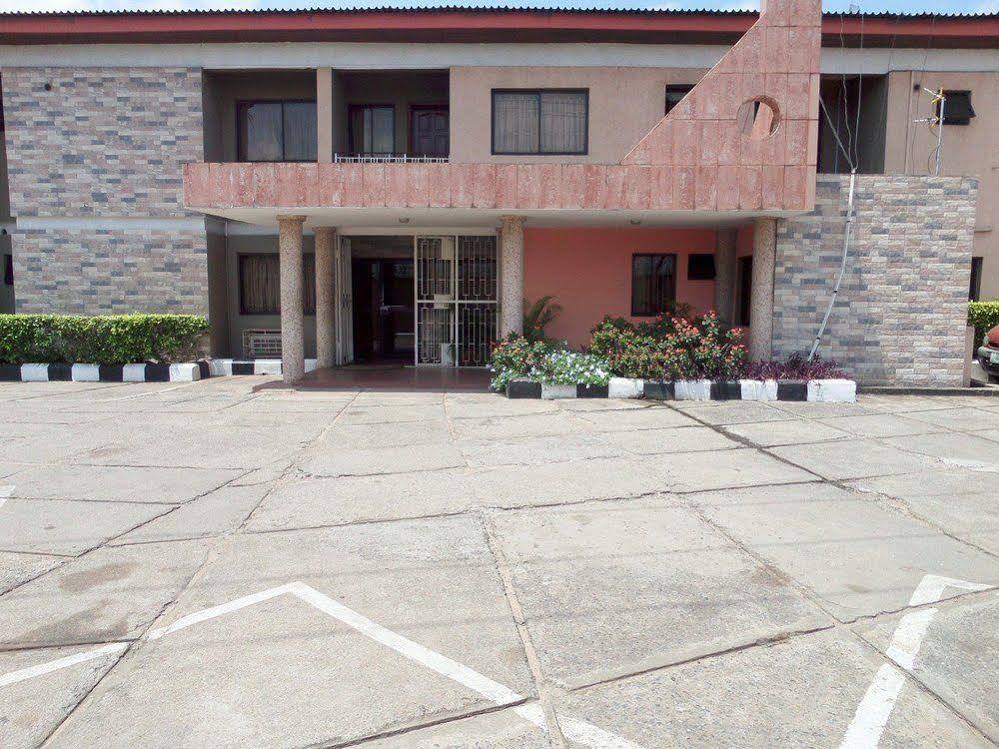 Selino Suites