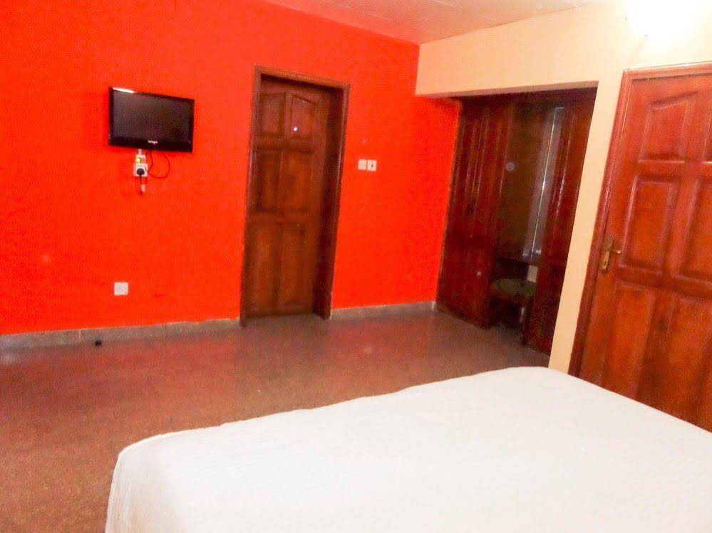 Selino Suites