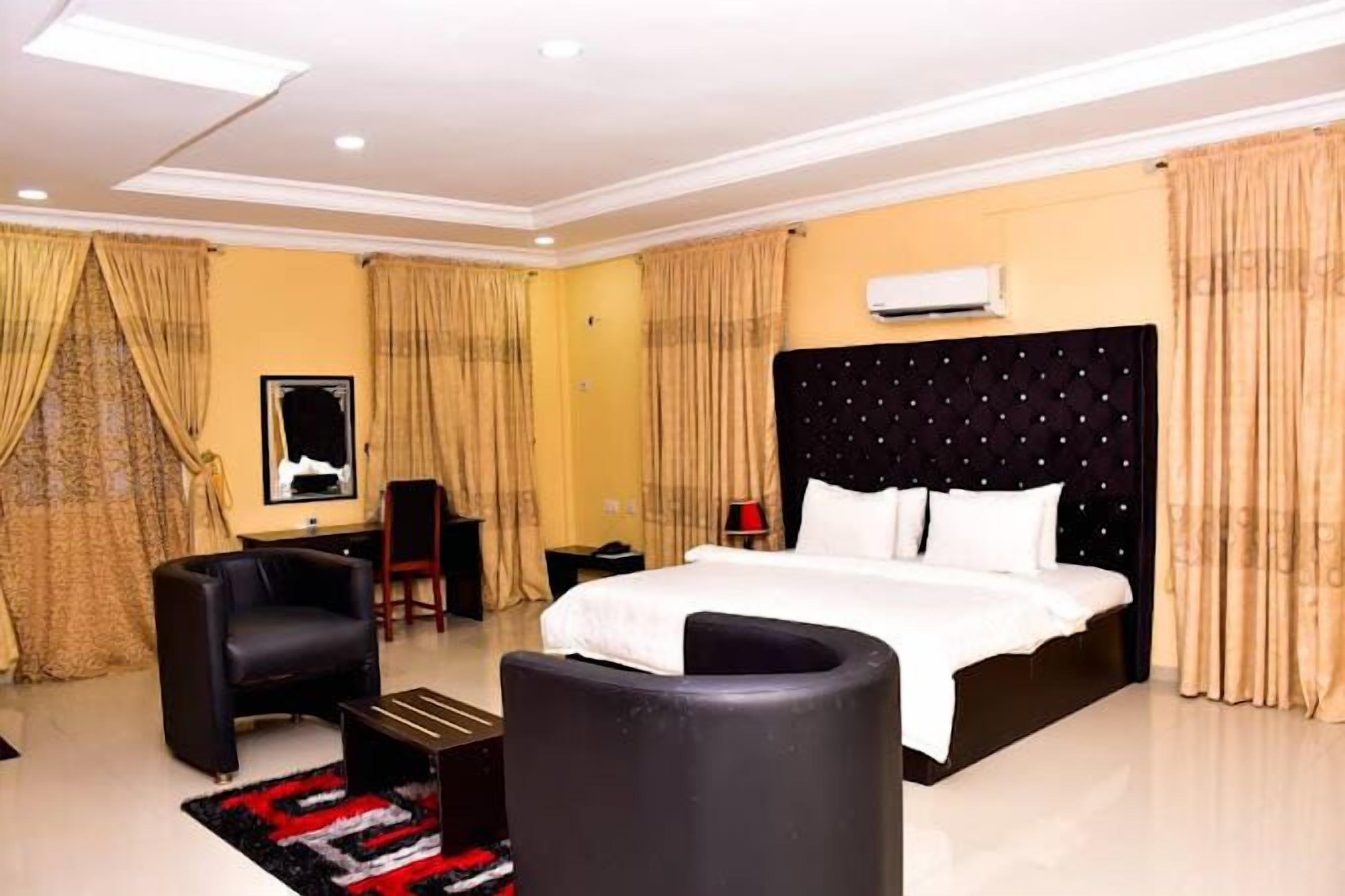 Umeralty Hotels And Apartments