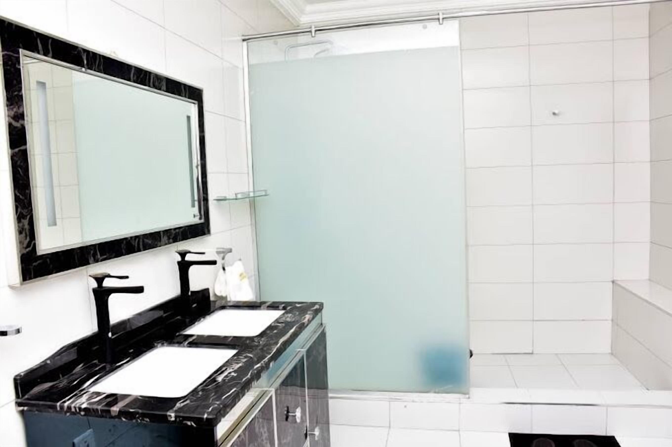 Umeralty Hotels And Apartments