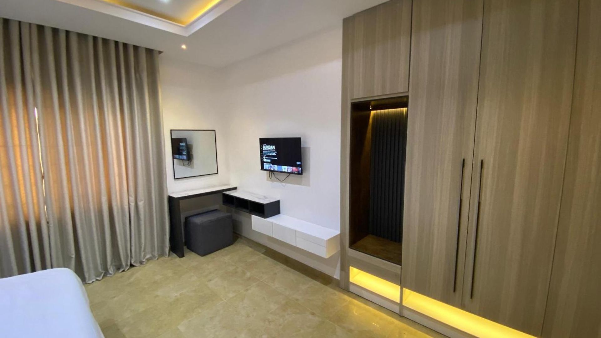 Umeralty Hotels And Apartments