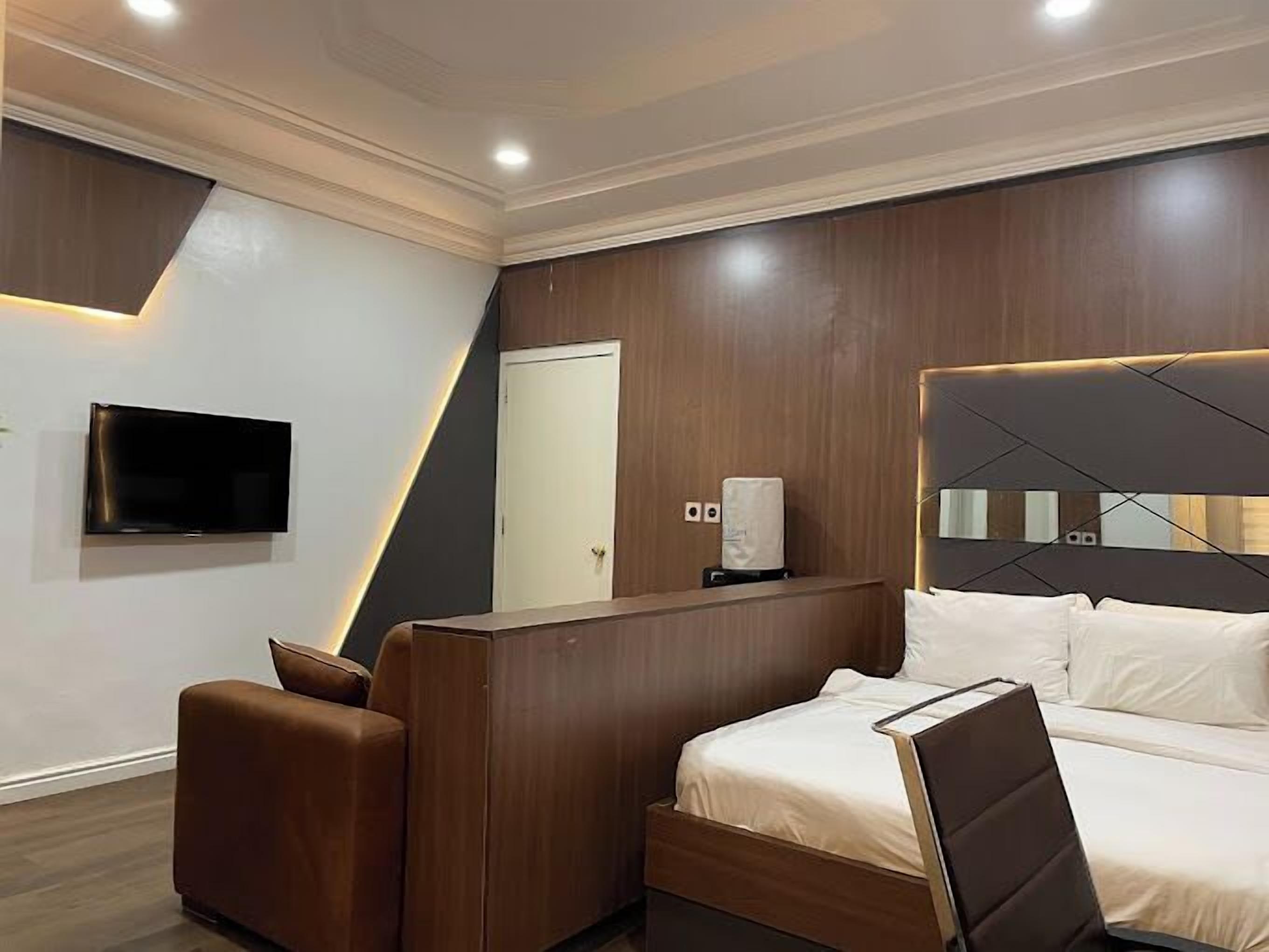 Umeralty Hotels And Apartments