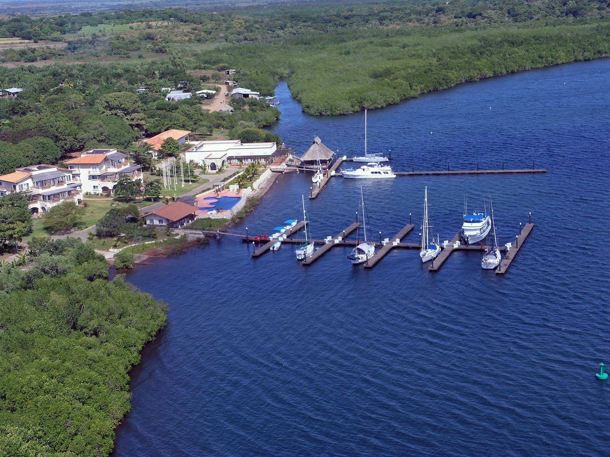 Marina Puesta Del Sol