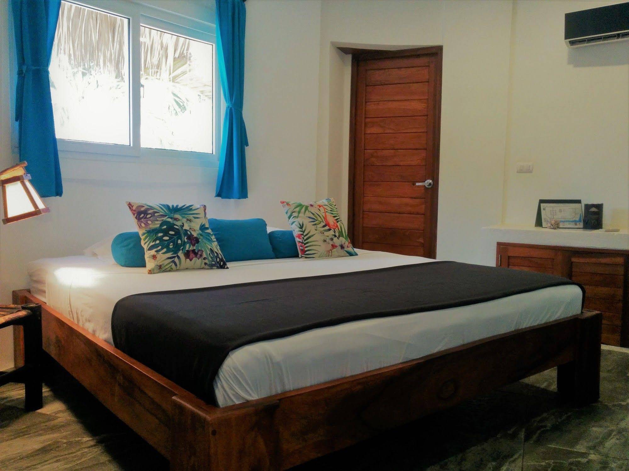 Nayal Lodge