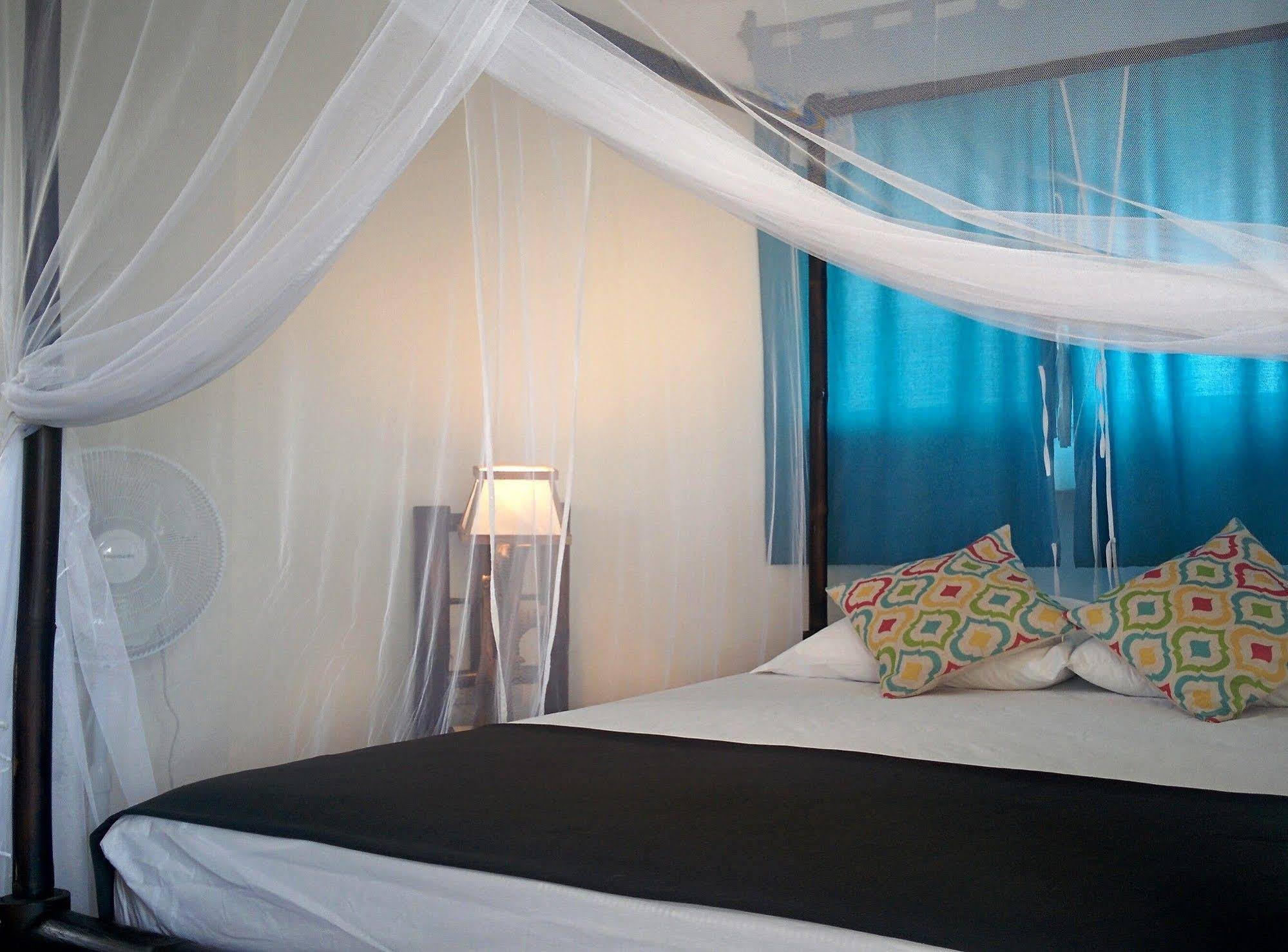 Nayal Lodge