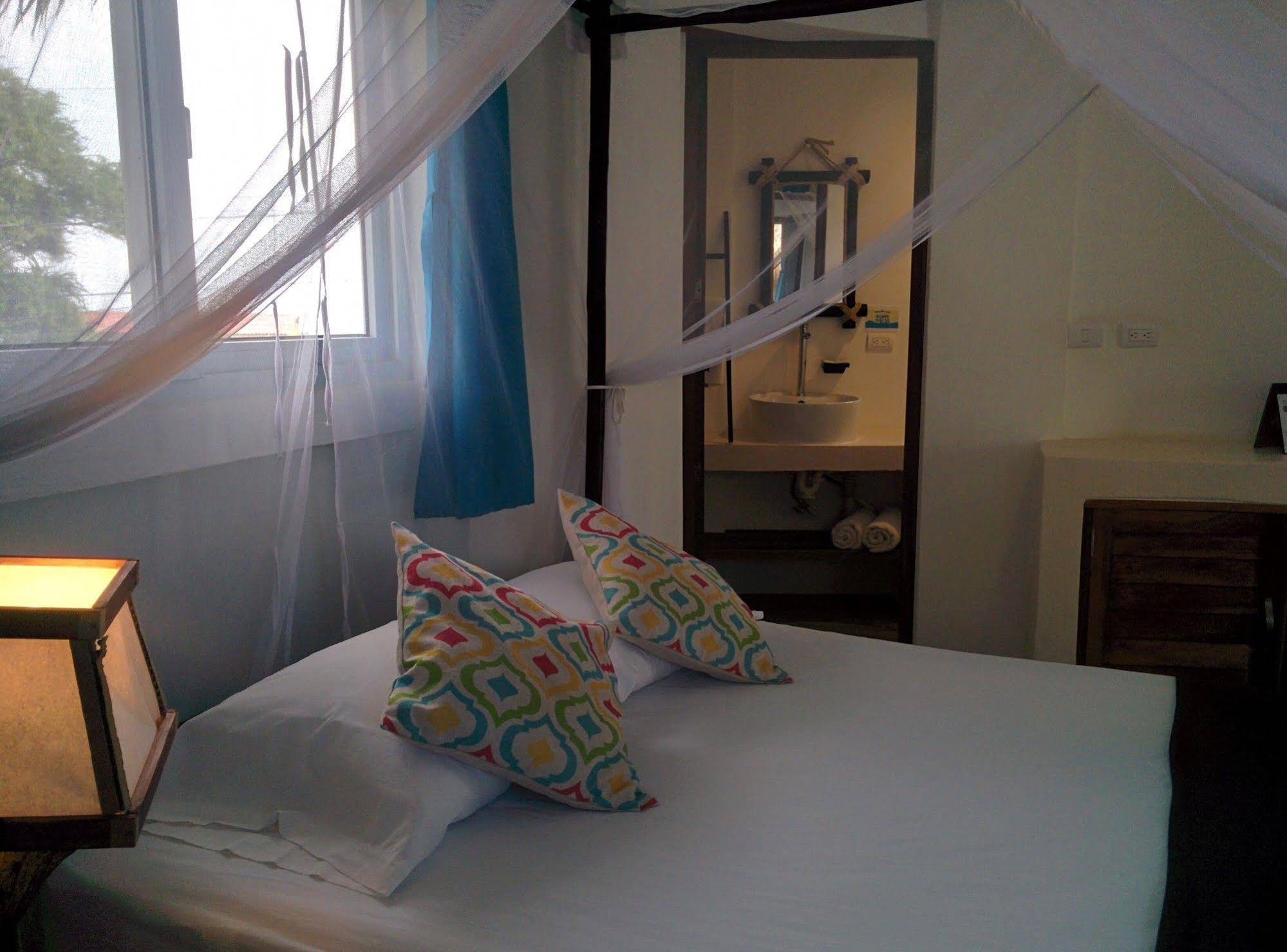 Nayal Lodge