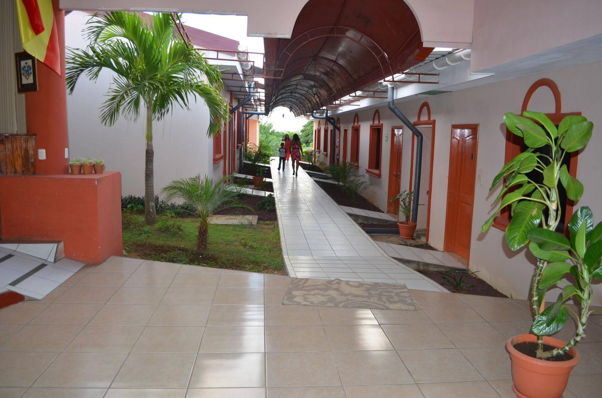 Hotel Brial Plaza