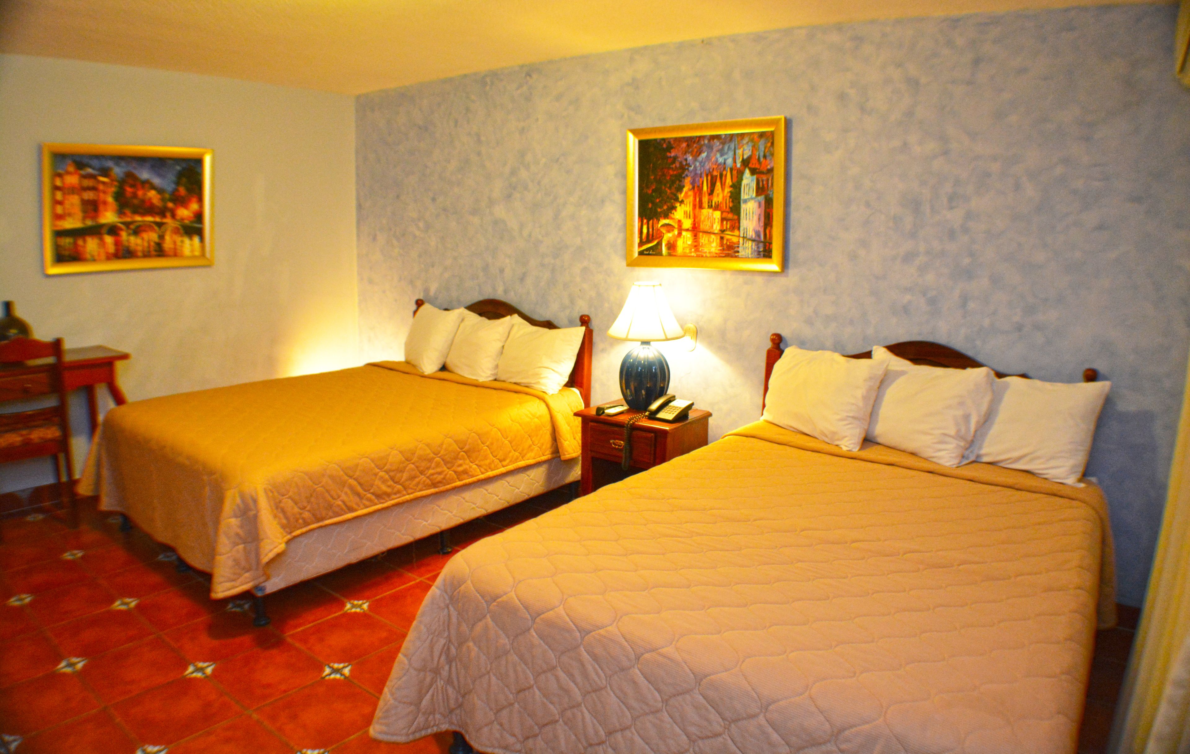 Hotel Colonnade