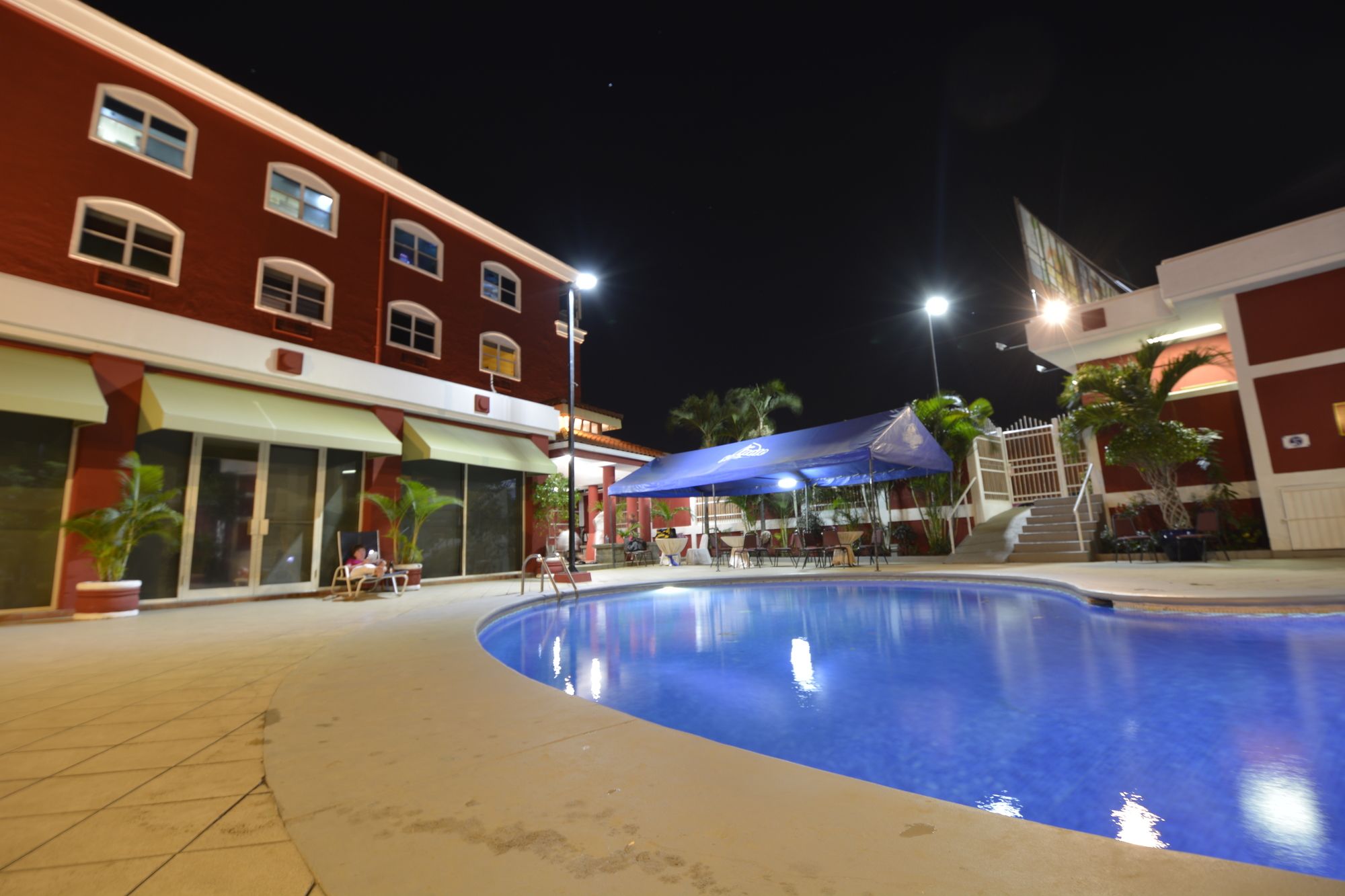 Seminole Plaza Hotel