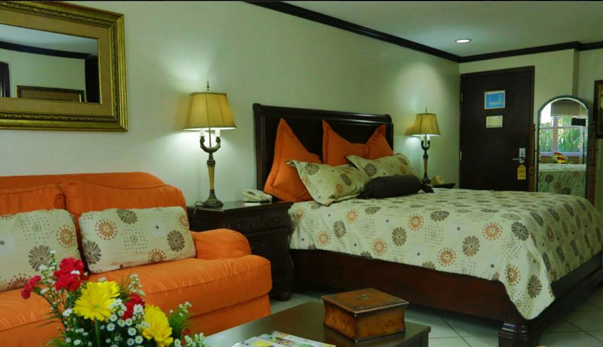 Seminole Plaza Hotel