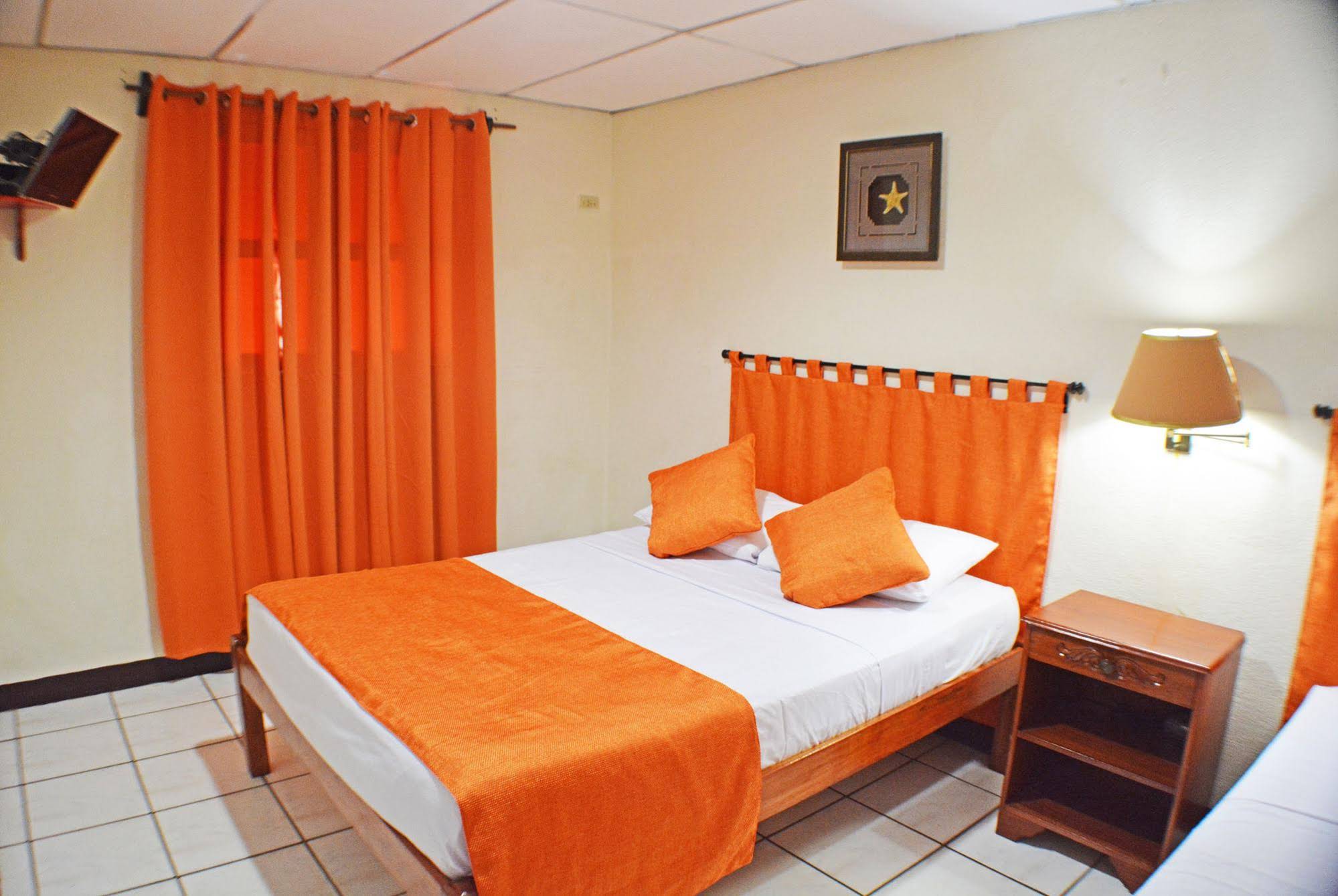 Hotel Suyapa Beach