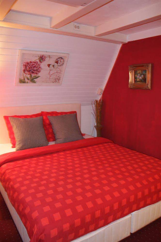 Bayan Bed & Breakfast