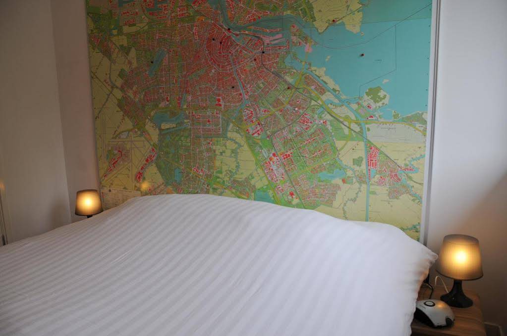 Bed Breakfast Boat