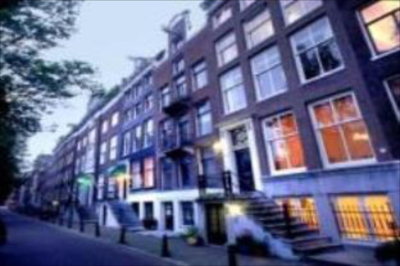 Boutique Hotel Synopsis