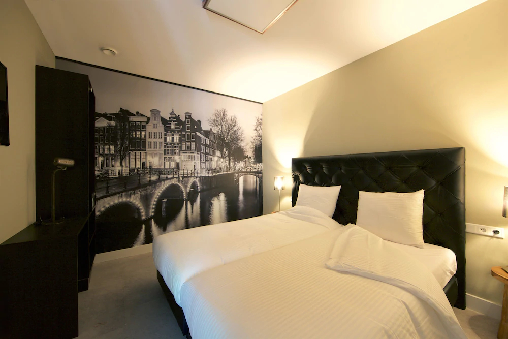 Camp Inn Hotel
