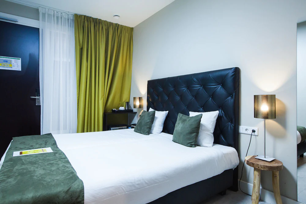 Camp Inn Hotel