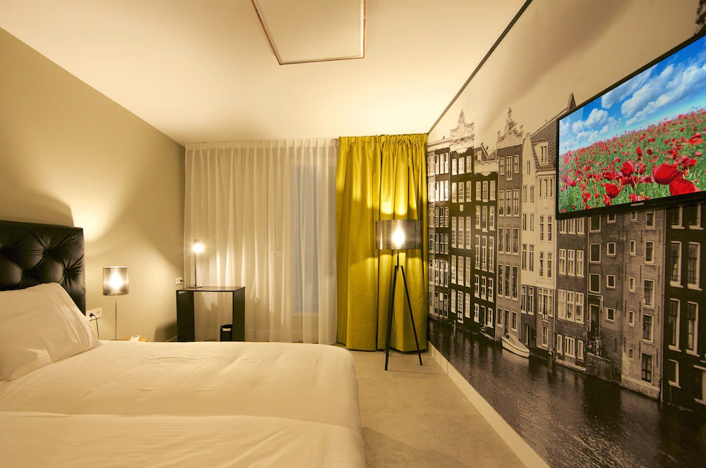 Camp Inn Hotel