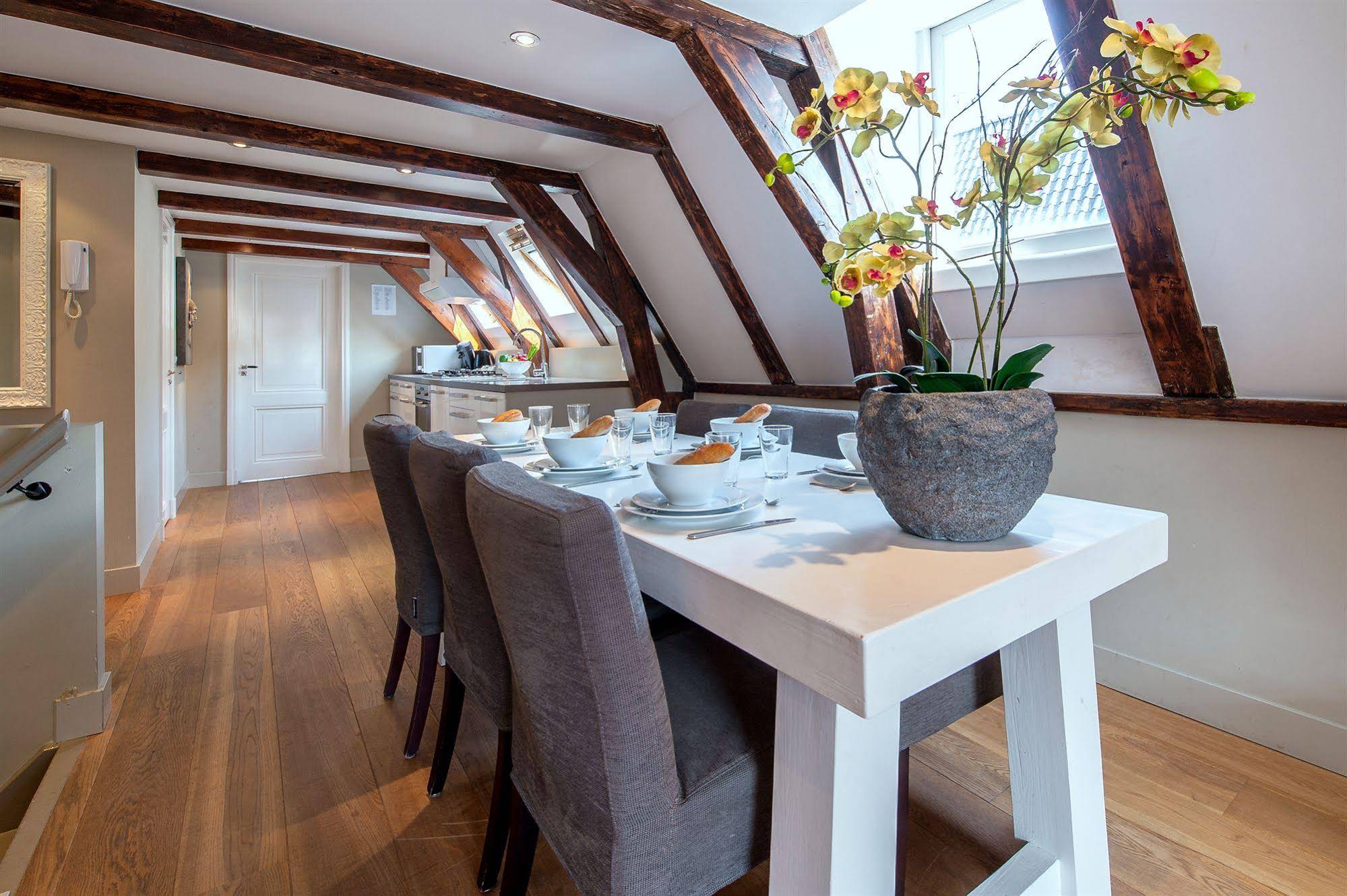 City Center VIP Apartments